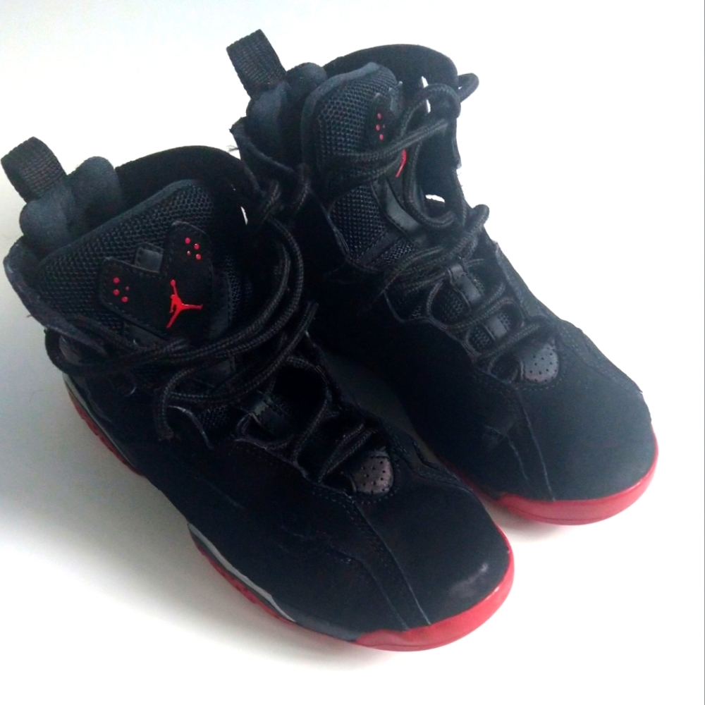 Nike Air Jordan True Flight Boys Size 2.5 Shoes